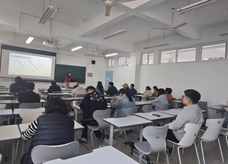 教育信息科学技术开发 信息科学与工程学院的前沿探索与实践